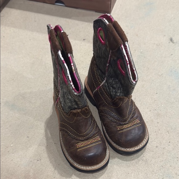 Ariat kids Brown and Pink Western Boots - Picture 1 of 6
